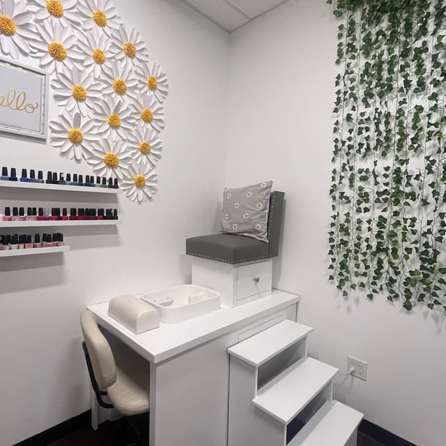 Pedi please package at Giving daisies in Phoenix, AZ