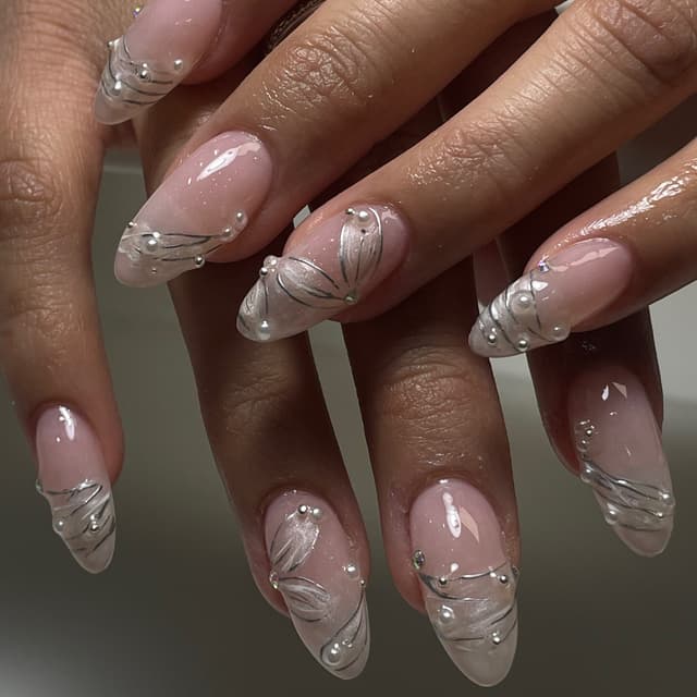 Nail art upgrade at Giving daisies in Phoenix, AZ